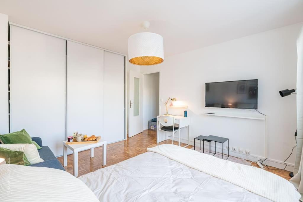 Апартаменти Suresnes : Appart Cosy Au Pied De Paris La Defense Екстер'єр фото